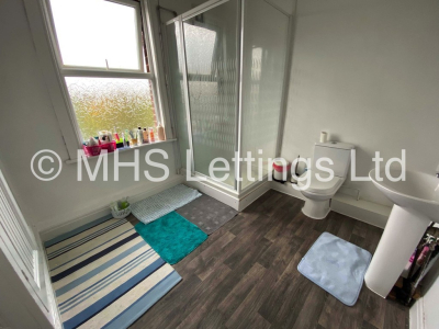 Thumbnail photo of 8 Bedroom Mid Terraced House in 167 Belle Vue Road, Leeds, LS3 1HG