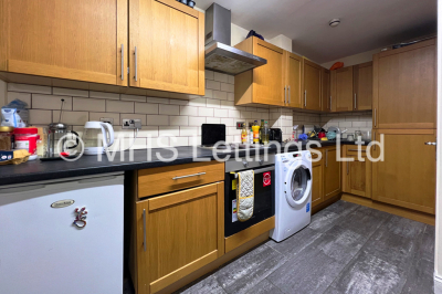 Thumbnail photo of 3 Bedroom Flat in Flat 15, New Moon Apartments, LS6 2DD