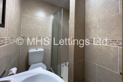 Thumbnail photo of 3 Bedroom Flat in Flat 15, New Moon Apartments, LS6 2DD