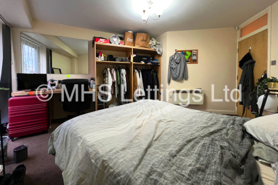 Thumbnail photo of 3 Bedroom Flat in Flat 15, New Moon Apartments, LS6 2DD