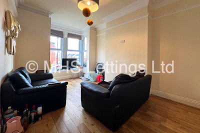 Thumbnail photo of 5 Bedroom Mid Terraced House in 41 Headingley Mount, Leeds, LS6 3EW