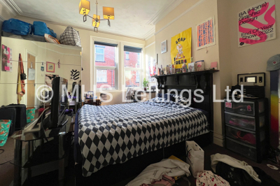 Thumbnail photo of 6 Bedroom Mid Terraced House in 17 Headingley Mount, Leeds, LS6 3EW