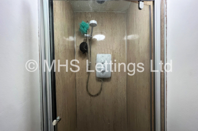 Thumbnail photo of 5 Bedroom Mid Terraced House in 12 St. Michaels Terrace, Leeds, LS6 3BQ