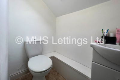 Thumbnail photo of 5 Bedroom Mid Terraced House in 12 St. Michaels Terrace, Leeds, LS6 3BQ