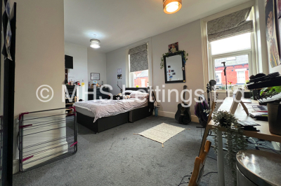 Thumbnail photo of 5 Bedroom Mid Terraced House in 10 St. Michaels Terrace, Leeds, LS6 3BQ