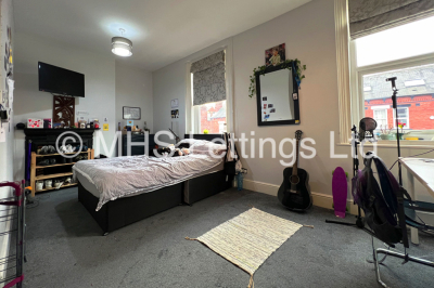 Thumbnail photo of 5 Bedroom Mid Terraced House in 10 St. Michaels Terrace, Leeds, LS6 3BQ