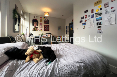 Thumbnail photo of 5 Bedroom Mid Terraced House in 10 St. Michaels Terrace, Leeds, LS6 3BQ