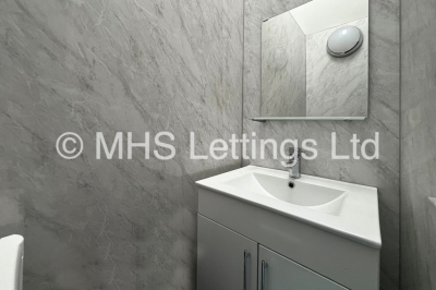 Thumbnail photo of 5 Bedroom Mid Terraced House in 10 St. Michaels Terrace, Leeds, LS6 3BQ