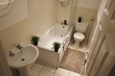 Thumbnail photo of 6 Bedroom Mid Terraced House in 7a Cross Chapel Street, Leeds, LS6 3JE