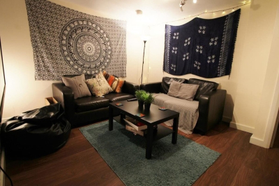 Thumbnail photo of 6 Bedroom Mid Terraced House in 3 Claremont View, Leeds, LS3 1AU