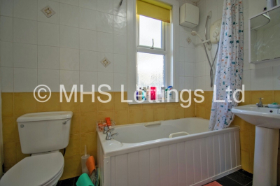 Thumbnail photo of 5 Bedroom Mid Terraced House in 44 Walmsley Road, Leeds, LS6 1NG