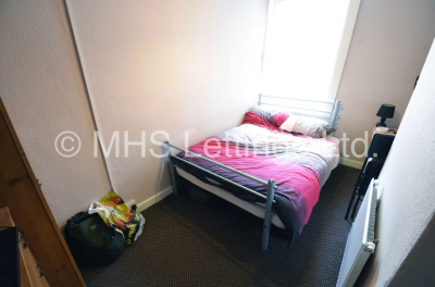 Thumbnail photo of 4 Bedroom Mid Terraced House in 7 Welton Place, Leeds, LS6 1EW
