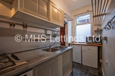 Thumbnail photo of 2 Bedroom Mid Terraced House in 9 Knowle Grove, Leeds, LS4 2PN