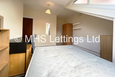 Thumbnail photo of 5 Bedroom Mid Terraced House in 1 Lucas Street, Leeds, LS6 2JD