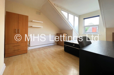 Thumbnail photo of 5 Bedroom Mid Terraced House in 1 Lucas Street, Leeds, LS6 2JD