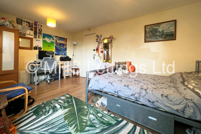 Thumbnail photo of 3 Bedroom Mid Terraced House in 30 St. Johns Close, Leeds, LS6 1SE