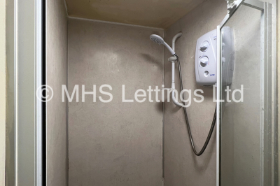 Thumbnail photo of 3 Bedroom Apartment in Flat 9, Welton Road, Leeds, LS6 1EE