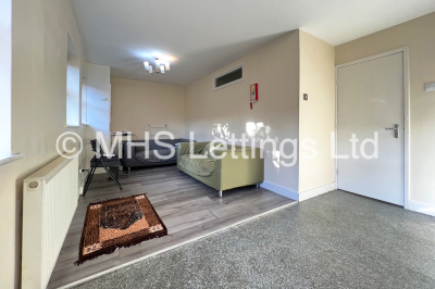 Thumbnail photo of 3 Bedroom Apartment in Flat 9, Welton Road, Leeds, LS6 1EE