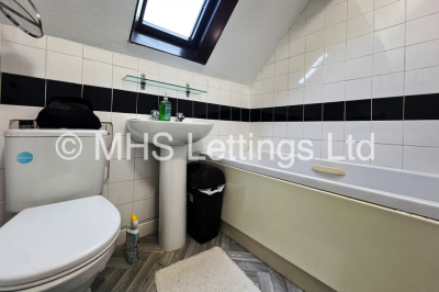 Thumbnail photo of 3 Bedroom Mid Terraced House in 36 Beechwood View, Leeds, LS4 2LP