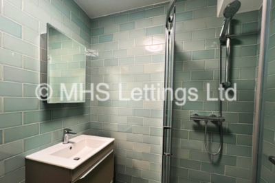 Thumbnail photo of 4 Bedroom Mid Terraced House in 21 Royal Park Terrace, Leeds, LS6 1EX