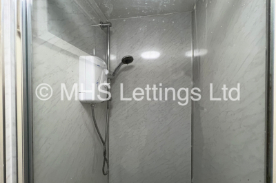 Thumbnail photo of 3 Bedroom Apartment in Flat 1, Welton Road, Leeds, LS6 1EE