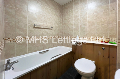 Thumbnail photo of 3 Bedroom Apartment in Flat 14, Welton Road, Leeds, LS6 1EE