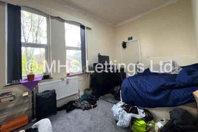 Thumbnail photo of 6 Bedroom Mid Terraced House in Ash Grove, Leeds, LS6 1AY