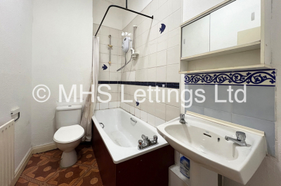 Thumbnail photo of 2 Bedroom Apartment in 17 Regent Park Terrace, Leeds, LS6 2AX