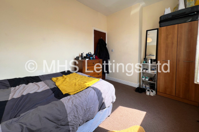 Thumbnail photo of 4 Bedroom Mid Terraced House in 34 Hessle Mount, Leeds, LS6 1EP