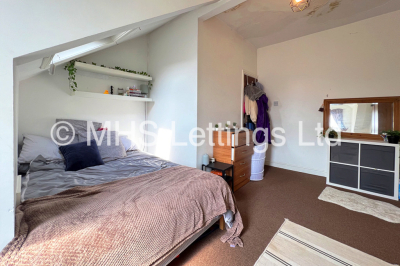 Thumbnail photo of 4 Bedroom Mid Terraced House in 34 Hessle Mount, Leeds, LS6 1EP