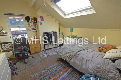 Thumbnail photo of 1 Bedroom Shared House in Room 6, 1 Richmond Mount, Leeds, LS6 1DG