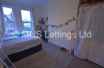 Thumbnail photo of 1 Bedroom Shared House in Room 4, 1 Richmond Mount, Leeds, LS6 1DG