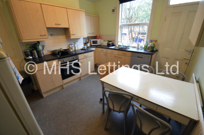 Thumbnail photo of 4 Bedroom Mid Terraced House in 28 Mayville Street, Leeds, LS6 1ND