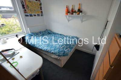 Thumbnail photo of 4 Bedroom Mid Terraced House in 28 Mayville Street, Leeds, LS6 1ND