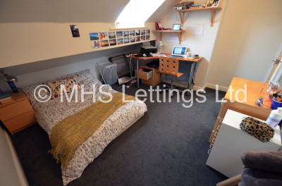 Thumbnail photo of 4 Bedroom Mid Terraced House in 28 Mayville Street, Leeds, LS6 1ND