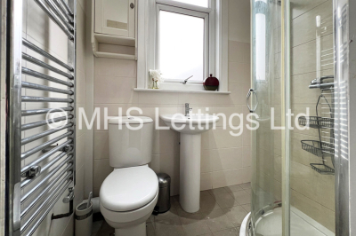 Thumbnail photo of 4 Bedroom Mid Terraced House in 322 York Road, Leeds, LS9 9DN