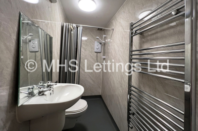 Thumbnail photo of 1 Bedroom Flat in Flat B, 2 Midland Road, Leeds, LS6 1BQ