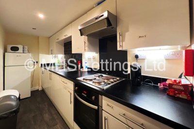 Thumbnail photo of 1 Bedroom Bedsit in Room 1, 4 Midland Road, Leeds, LS6 1BQ