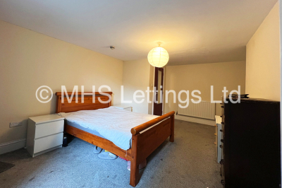 Thumbnail photo of 1 Bedroom Flat in Garden Flat, 239 Hyde Park Road, Leeds, LS6 1AG