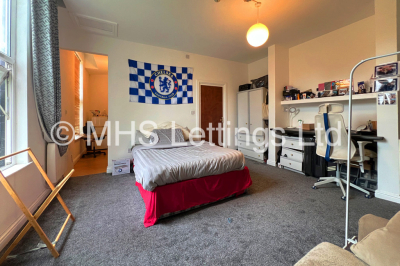 Flat 1, 30 Hyde Park Terrace, Leeds, LS6 1BJ