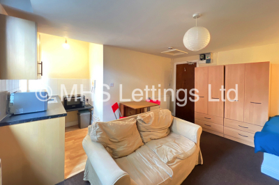 Thumbnail photo of 1 Bedroom Flat in Flat 2b, 30 Hyde Park Terrace, Leeds, LS6 1BJ