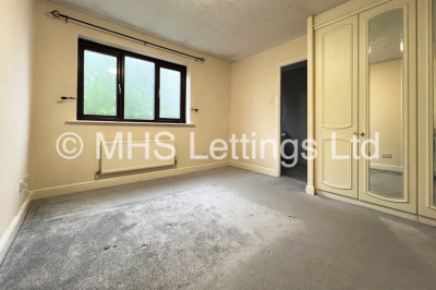 Thumbnail photo of 4 Bedroom Detached House in 1 Kings Approach, Bramley, Leeds, LS13 2DX