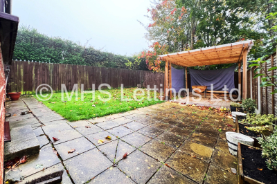 Thumbnail photo of 4 Bedroom Detached House in 1 Kings Approach, Bramley, Leeds, LS13 2DX