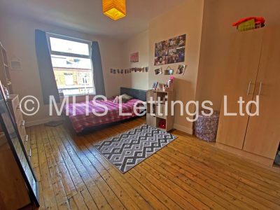 Thumbnail photo of 3 Bedroom Mid Terraced House in 5 Stanmore View, Leeds, LS4 2RW