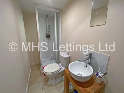 Thumbnail photo of 3 Bedroom Mid Terraced House in 5 Stanmore View, Leeds, LS4 2RW