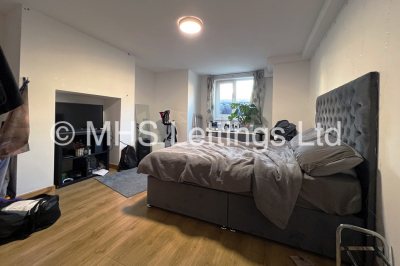 Thumbnail photo of 8 Bedroom Mid Terraced House in 121 Brudenell Road, Leeds, LS6 1JD