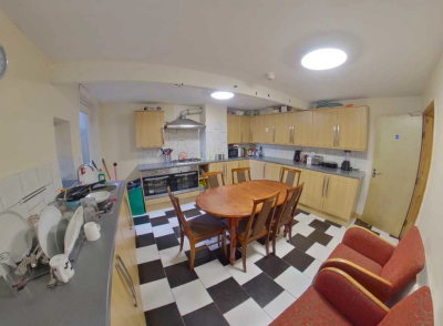Thumbnail photo of 8 Bedroom Mid Terraced House in 121 Brudenell Road, Leeds, LS6 1JD