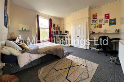 Thumbnail photo of 8 Bedroom Mid Terraced House in 237 Hyde Park Road, Leeds, LS6 1AG