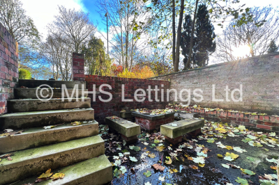 Thumbnail photo of 8 Bedroom Mid Terraced House in 237 Hyde Park Road, Leeds, LS6 1AG
