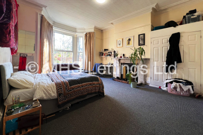Thumbnail photo of 8 Bedroom Mid Terraced House in 237 Hyde Park Road, Leeds, LS6 1AG